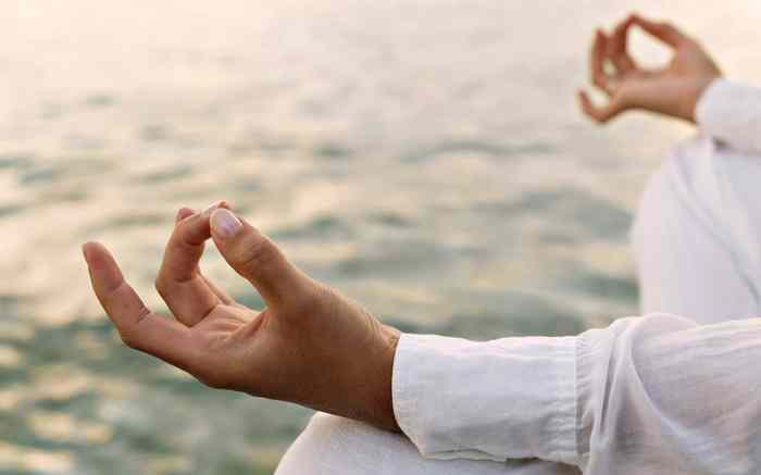 12 Meditation Tips for Building a Healthy Habit